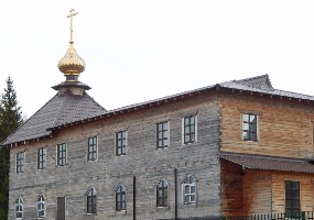 Церковь Пресвятой Богородицы. Фото города Мирный.